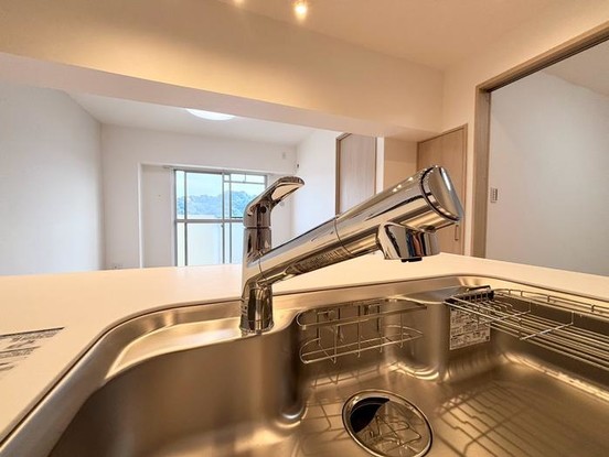 apartment 神奈川県横浜市神奈川区鶴屋町３丁目３２番地１３