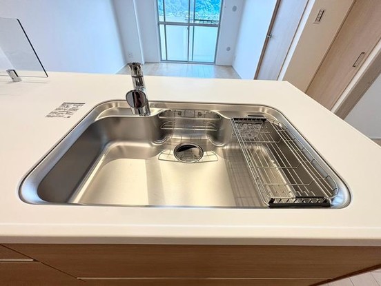 apartment 神奈川県横浜市神奈川区鶴屋町３丁目３２番地１３