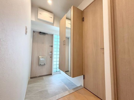 apartment 神奈川県横浜市神奈川区鶴屋町３丁目３２番地１３