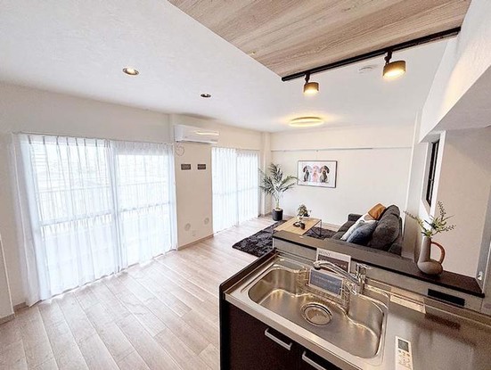 apartment 神奈川県横浜市西区高島２丁目14-17 クレアトール横浜ビル９階