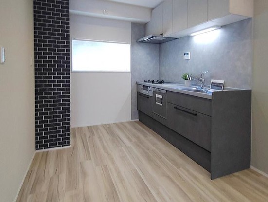 apartment 神奈川県横浜市西区高島２丁目14-17 クレアトール横浜ビル９階