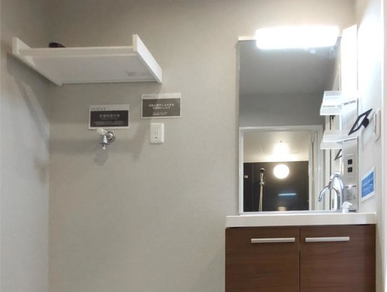 apartment 神奈川県横浜市西区高島２丁目14-17 クレアトール横浜ビル９階