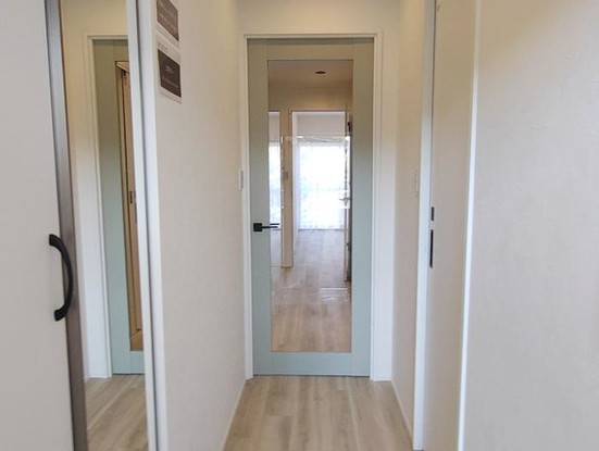 apartment 神奈川県横浜市西区高島２丁目14-17 クレアトール横浜ビル９階