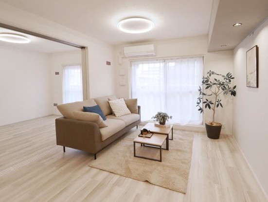 apartment 神奈川県横浜市西区高島２丁目14-17 クレアトール横浜ビル９階