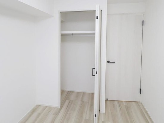 apartment 神奈川県横浜市西区高島２丁目14-17 クレアトール横浜ビル９階