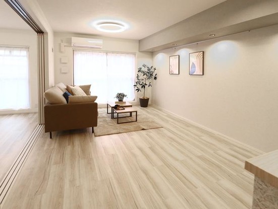 apartment 神奈川県横浜市西区高島２丁目14-17 クレアトール横浜ビル９階