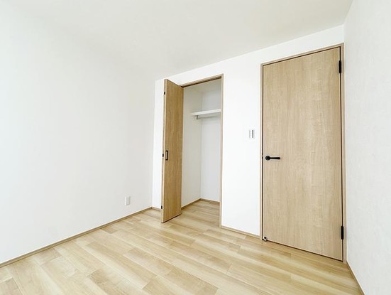 apartment 神奈川県横浜市西区高島２丁目14-17 クレアトール横浜ビル９階