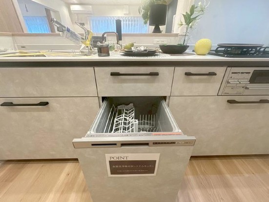 apartment 神奈川県横浜市西区高島２丁目14-17 クレアトール横浜ビル９階