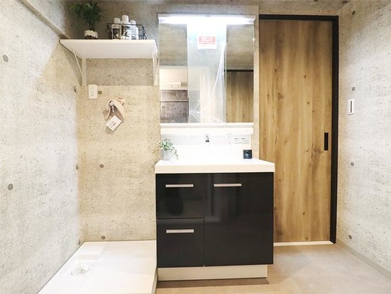 apartment 神奈川県横浜市西区高島２丁目14-17 クレアトール横浜ビル９階