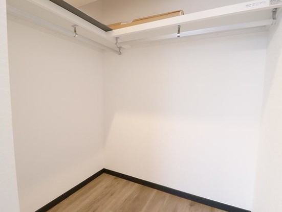 apartment 神奈川県横浜市西区高島２丁目14-17 クレアトール横浜ビル９階