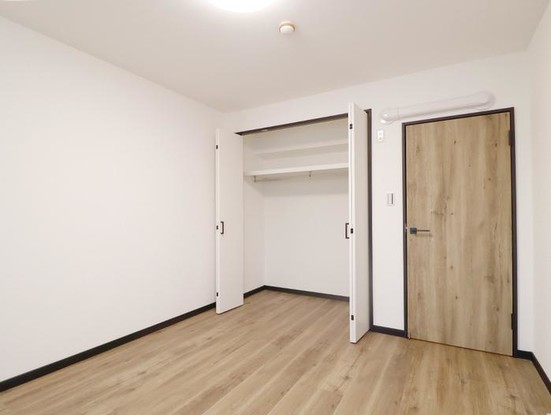 apartment 神奈川県横浜市西区高島２丁目14-17 クレアトール横浜ビル９階