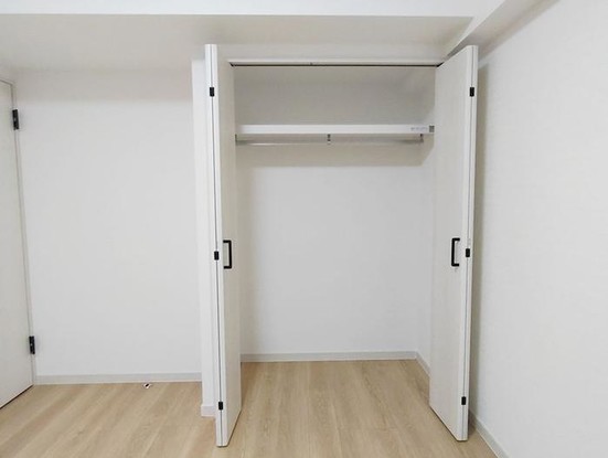 apartment 神奈川県横浜市西区高島２丁目14-17 クレアトール横浜ビル９階