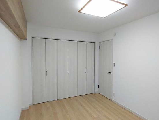 apartment 神奈川県横浜市西区高島２丁目14-17 クレアトール横浜ビル９階