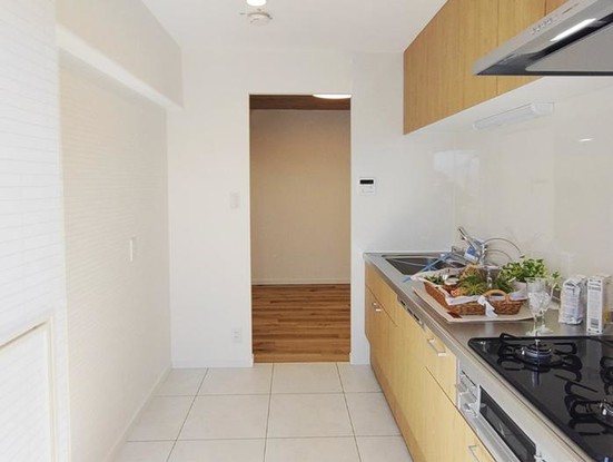apartment 神奈川県横浜市西区高島２丁目14-17 クレアトール横浜ビル９階