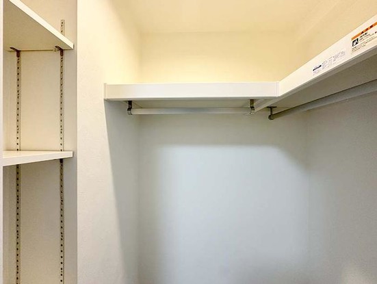 apartment 神奈川県横浜市西区高島２丁目14-17 クレアトール横浜ビル９階