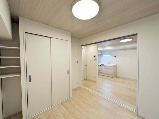 apartment 神奈川県横浜市西区高島２丁目14-17 クレアトール横浜ビル９階