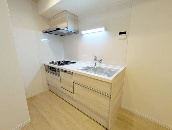 apartment 神奈川県横浜市西区高島２丁目14-17 クレアトール横浜ビル９階