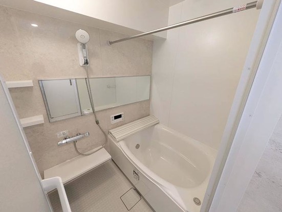 apartment 神奈川県横浜市西区高島２丁目14-17 クレアトール横浜ビル９階