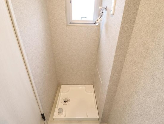 apartment 神奈川県横浜市西区高島２丁目14-17 クレアトール横浜ビル９階