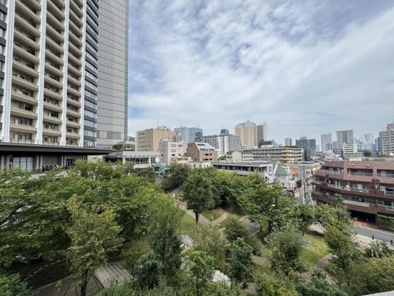 apartment 東京都渋谷区恵比寿４丁目20-3 恵比寿ガーデンプレイスタワー35階