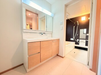 detached 東京都新宿区高田馬場２丁目1-2 TOHMA高田馬場11階