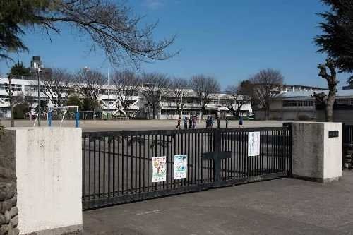 apartment 東京都昭島市松原町３丁目6-5 プランシエル1階