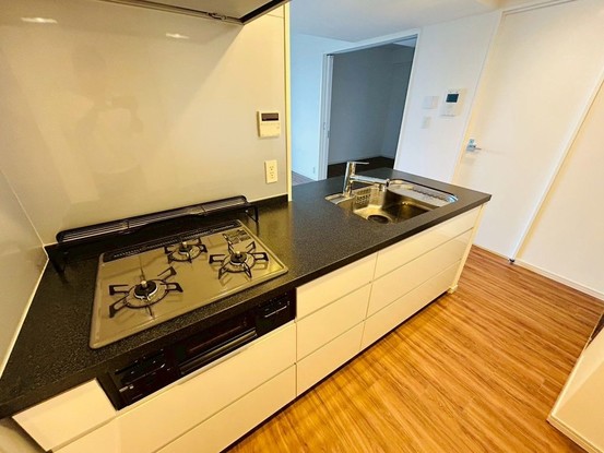 apartment 東京都豊島区西池袋４丁目
地図を見る