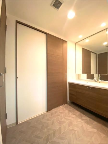 apartment 三重県四日市市浜田町３－１２ 四日市三交ビル