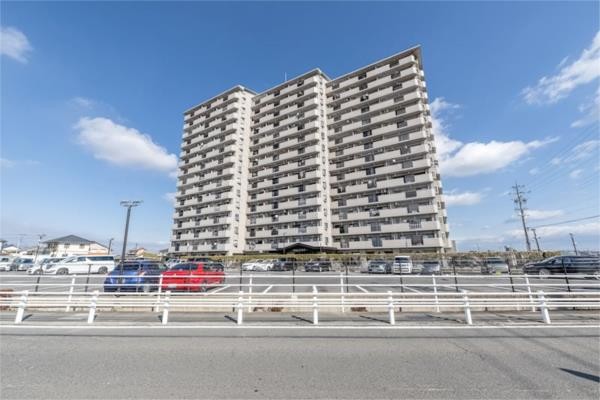 apartment 三重県鈴鹿市白子町
地図を見る