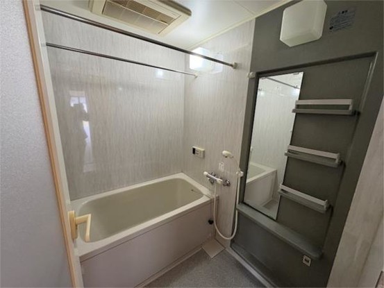 apartment 三重県鈴鹿市岡田２丁目
地図を見る