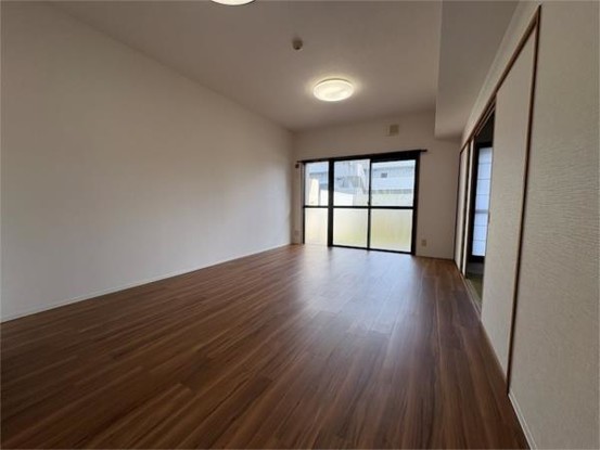 apartment 三重県鈴鹿市岡田２丁目
地図を見る