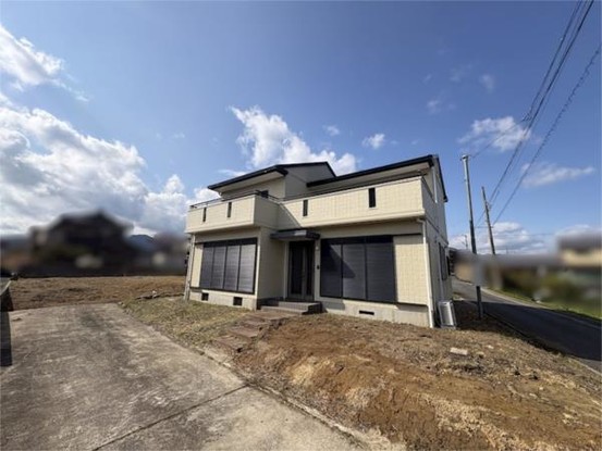 detached 三重県亀山市関町木崎
地図を見る