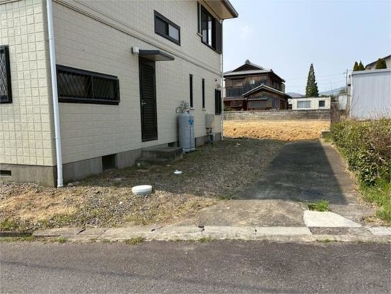 detached 三重県亀山市関町木崎
地図を見る