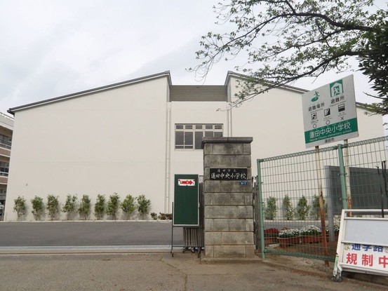 detached 埼玉県蓮田市関山１丁目
地図を見る