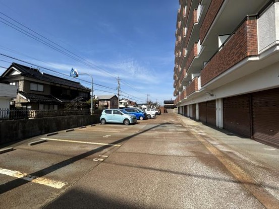 apartment 石川県小松市大領中町２丁目
地図を見る