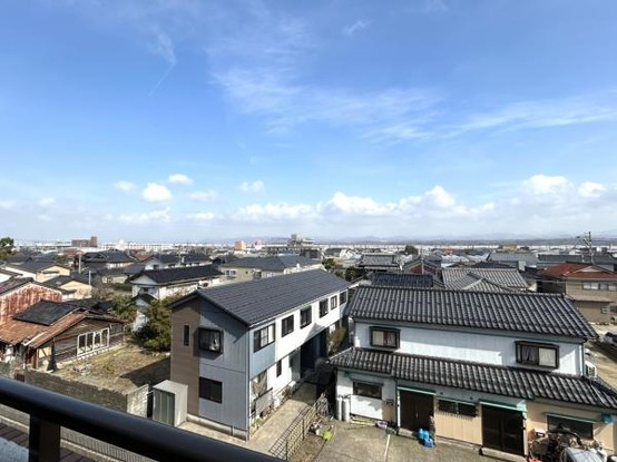 apartment 石川県小松市大領中町２丁目
地図を見る