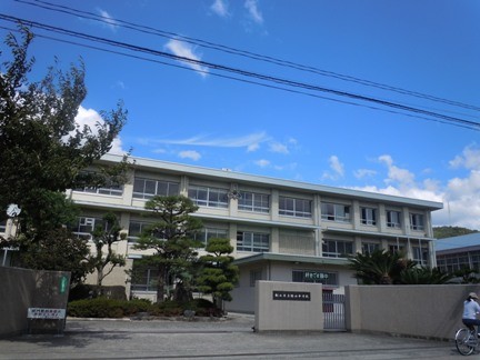 apartment 愛媛県松山市山越１丁目
地図を見る
