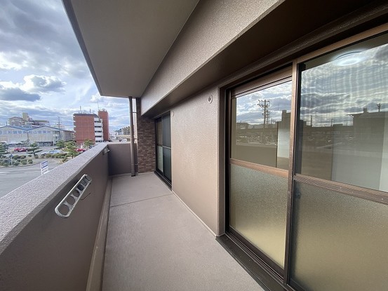 apartment 愛媛県松山市萱町６丁目
地図を見る