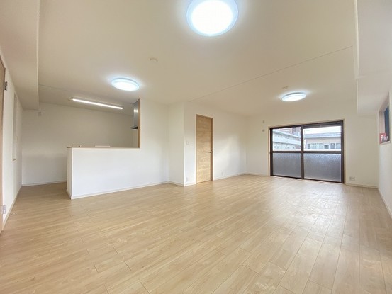 apartment 愛媛県松山市萱町６丁目
地図を見る