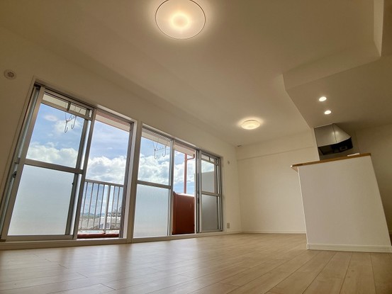 apartment 愛媛県松山市安城寺町
地図を見る