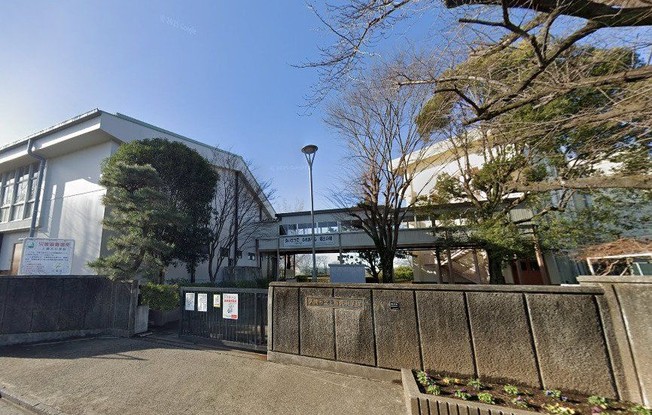 detached 埼玉県ふじみ野市霞ケ丘１丁目2-27 ココネ上福岡1F