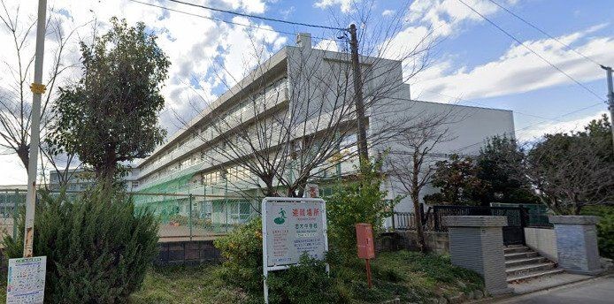 apartment 埼玉県ふじみ野市霞ケ丘１丁目2-27 ココネ上福岡1F