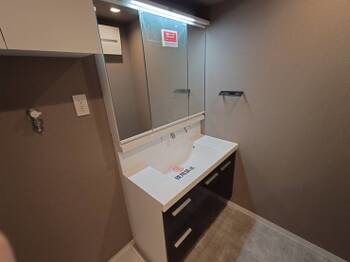 apartment 東京都足立区千住２丁目8-8 熊倉ﾋﾞﾙ2nd 1F