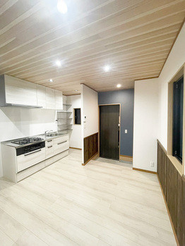 townhouse 東京都足立区千住２丁目8-8 熊倉ﾋﾞﾙ2nd 1F