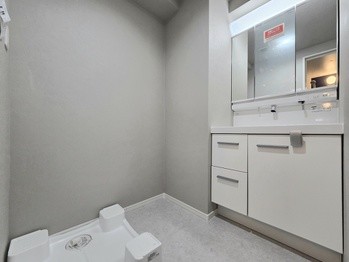 apartment 東京都足立区千住２丁目8-8 熊倉ﾋﾞﾙ2nd 1F