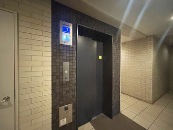 apartment 東京都足立区千住２丁目8-8 熊倉ﾋﾞﾙ2nd 1F