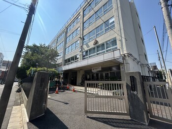 apartment 東京都足立区千住２丁目8-8 熊倉ﾋﾞﾙ2nd 1F