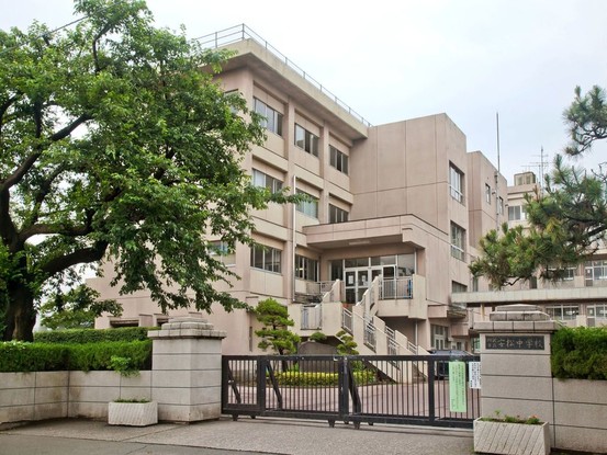 apartment 埼玉県所沢市大字下安松
地図を見る