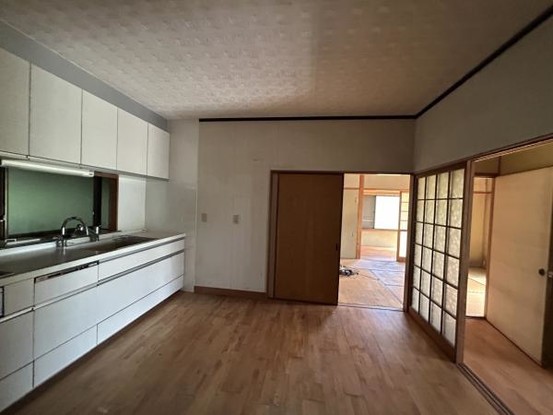 detached 大分県中津市中殿町３丁目1-1　グリーンパレス中津壱番館1階　102号