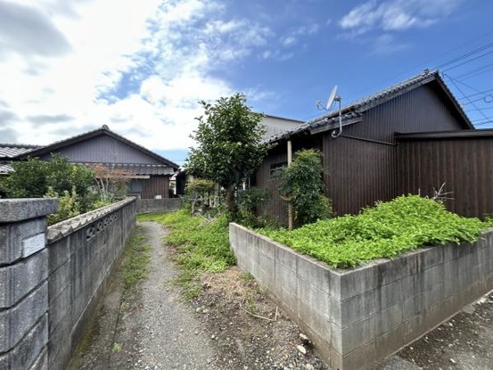 detached 大分県中津市中殿町３丁目1-1　グリーンパレス中津壱番館1階　102号